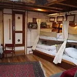 Hotel Arctic Janus 2*