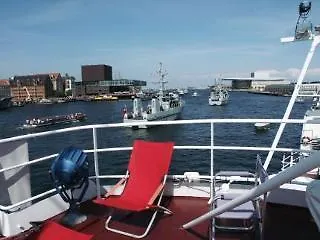 Arctic Janus Otel 2*